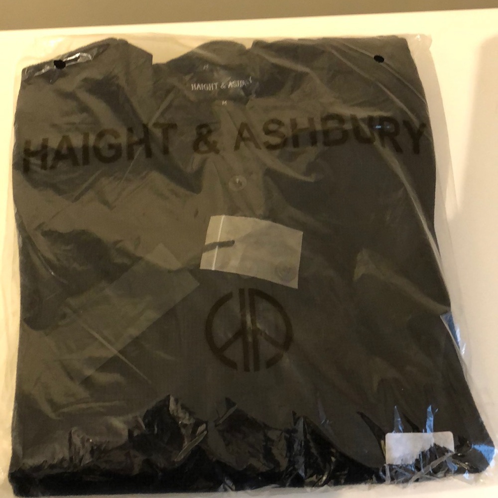 Haight and Ashbury Long Sleeve Henleey - Picture 4 of 5